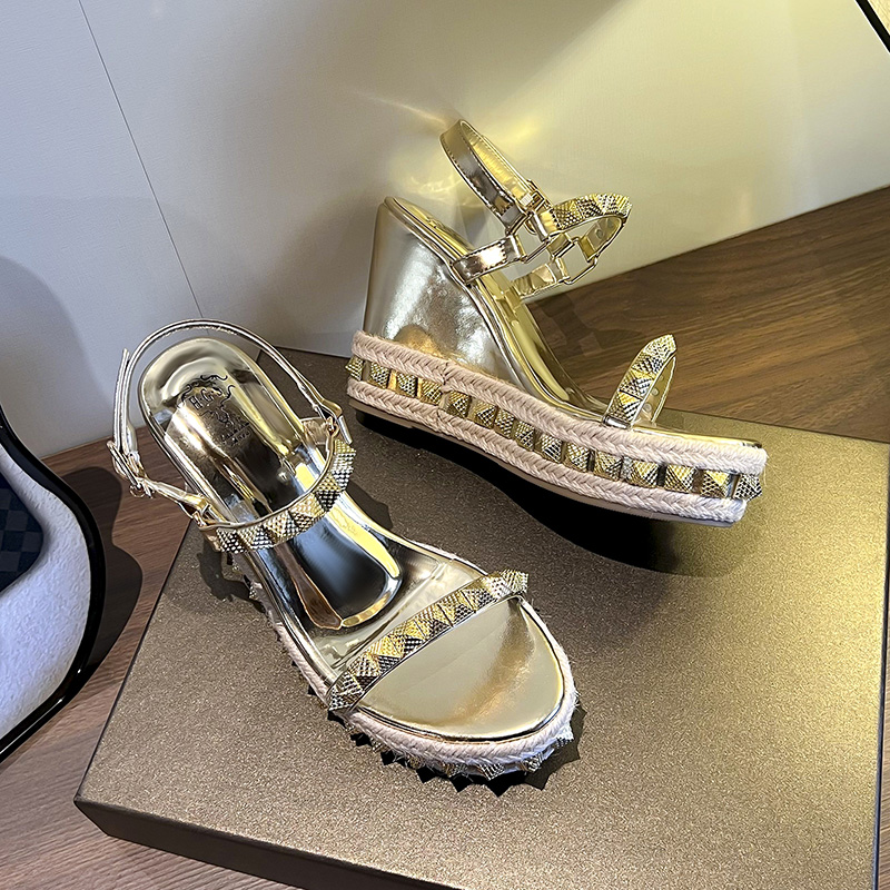 2025-summer-new-wedge-heel-sandals-for-women-thick-sole-height-increasing-open-toe-rivet-slides-fashion-trendy-shoes_2 2025 Summer New Wedge Heel Sandals for Women Thick Sole Height Increasing Open Toe Rivet Slides Fashion Trendy Shoes